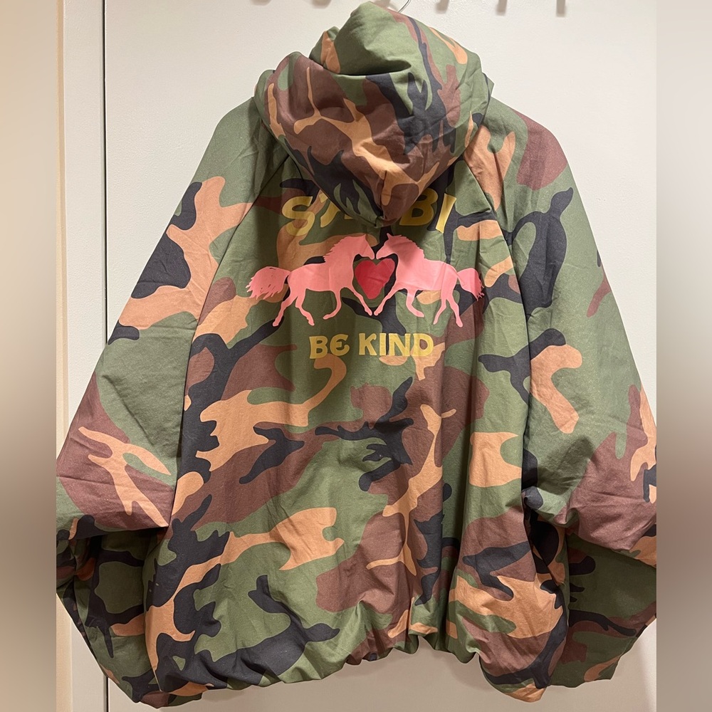Sabbi Camo Puffer Medium New NWTs - Picture 3 of 5